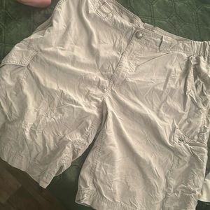 Men’s Columbia shorts/swim trunks